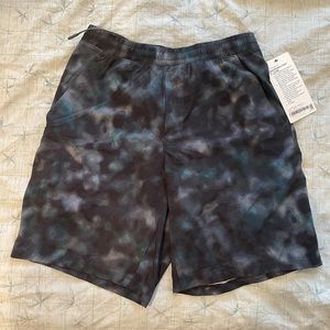 LuluLemon Pace Breaker Shorts Lined Medium NWT